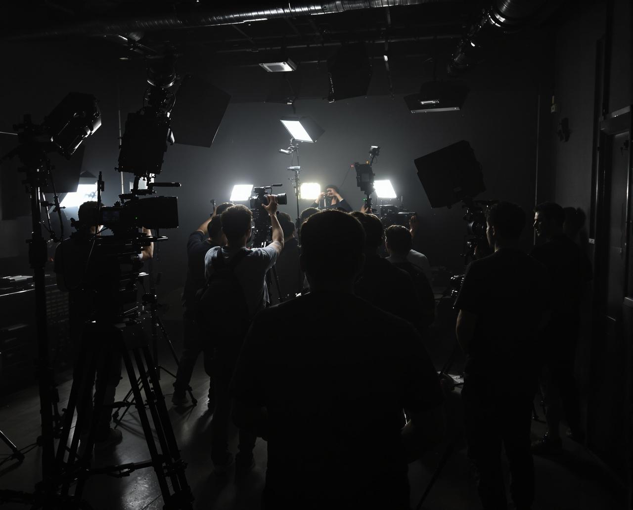 四虎影院制作现场